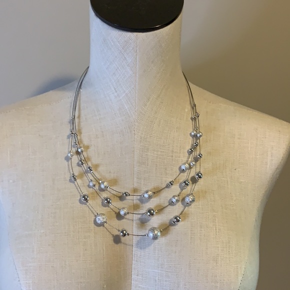 EUC necklace and earring set - Picture 6 of 6
